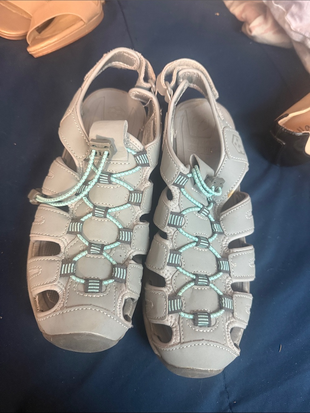 Keen Women's Light Gray Sandals with Mint Accents
